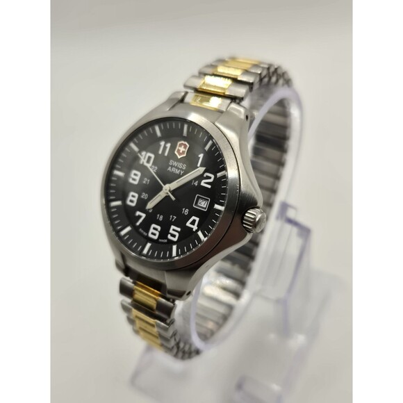 Victorinox Swiss Army Base Camp 24126 Ladie's Watch. 35.7mm. Expansion Band. - Picture 3 of 8